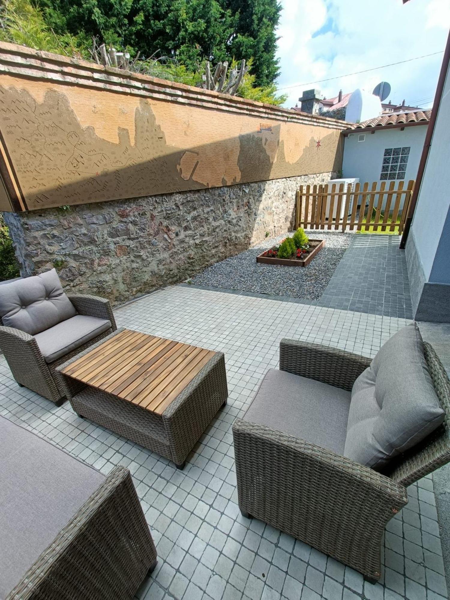 Apartamentos Entrellusa - At-1482-As Perlora Exterior photo